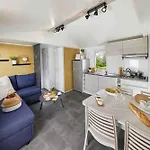 Campingplatz Le Mondou Saint-Julien-de-Lampon