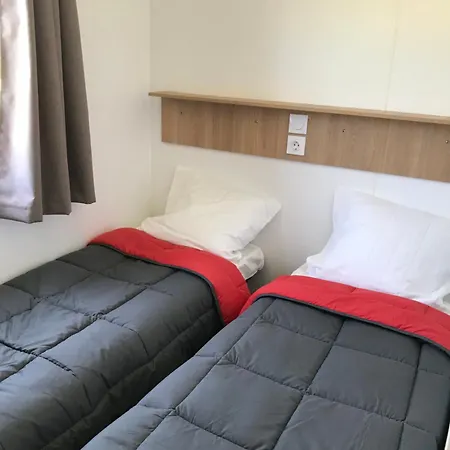 مكان تخييم Le Mondou *