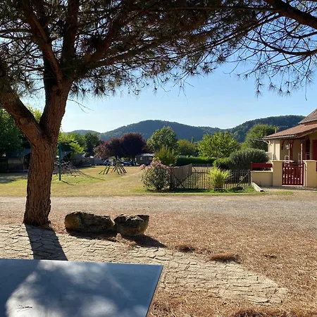Le Mondou Кемпинг Saint-Julien-de-Lampon