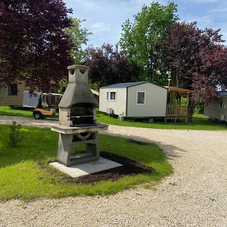 Le Mondou مكان تخييم *