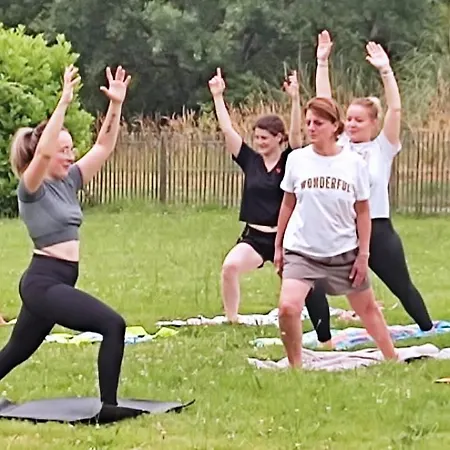 Le Mondou مكان تخييم Saint-Julien-de-Lampon