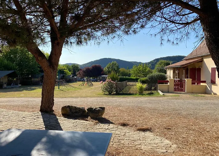 Le Mondou Кемпинг Saint-Julien-de-Lampon